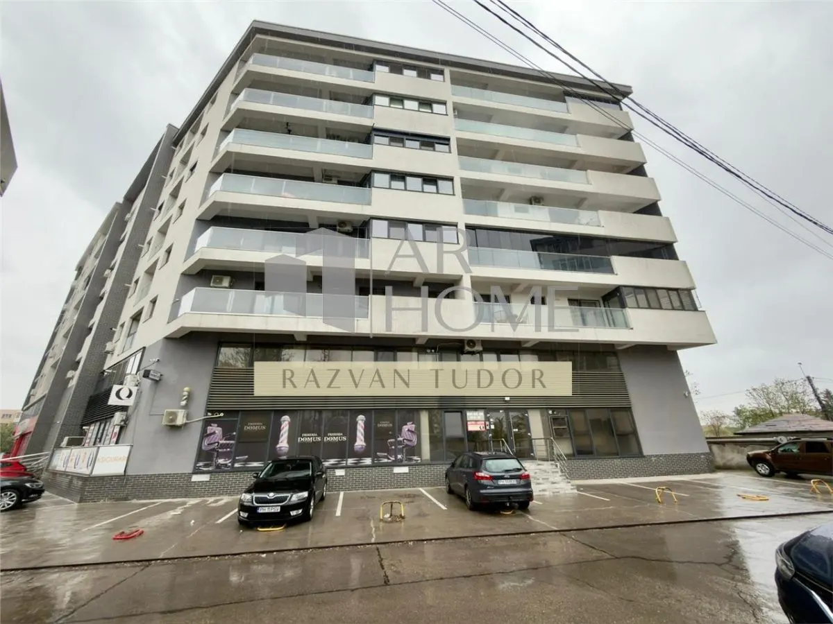 Apartament 4 camere de lux, loc de parcare , Ploiesti , zona 9mai - foto 15