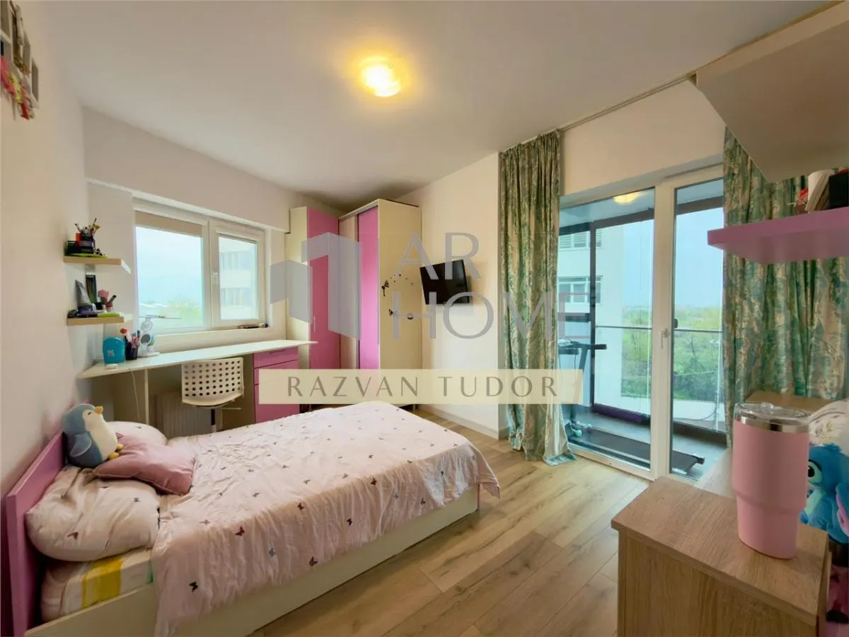 Apartament 4 camere de lux, loc de parcare , Ploiesti , zona 9mai - foto 4