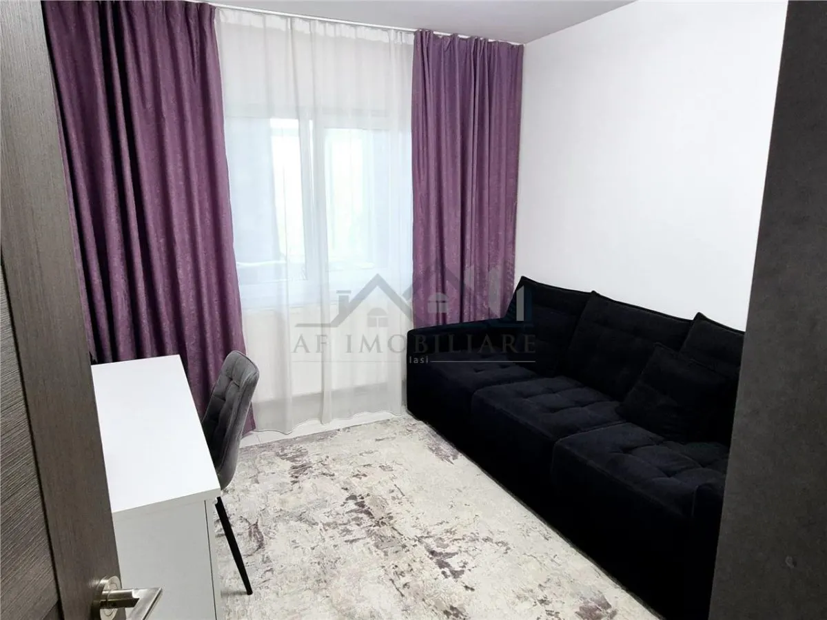 Apartament cu 3 camere de vanzare - foto 4