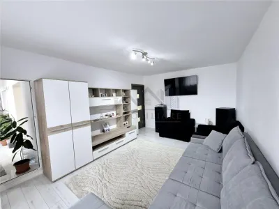 Apartament cu 3 camere de vanzare - foto 6