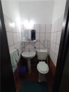 Apartament 4 camere  Podu Ros - Bd Tutora - foto 9