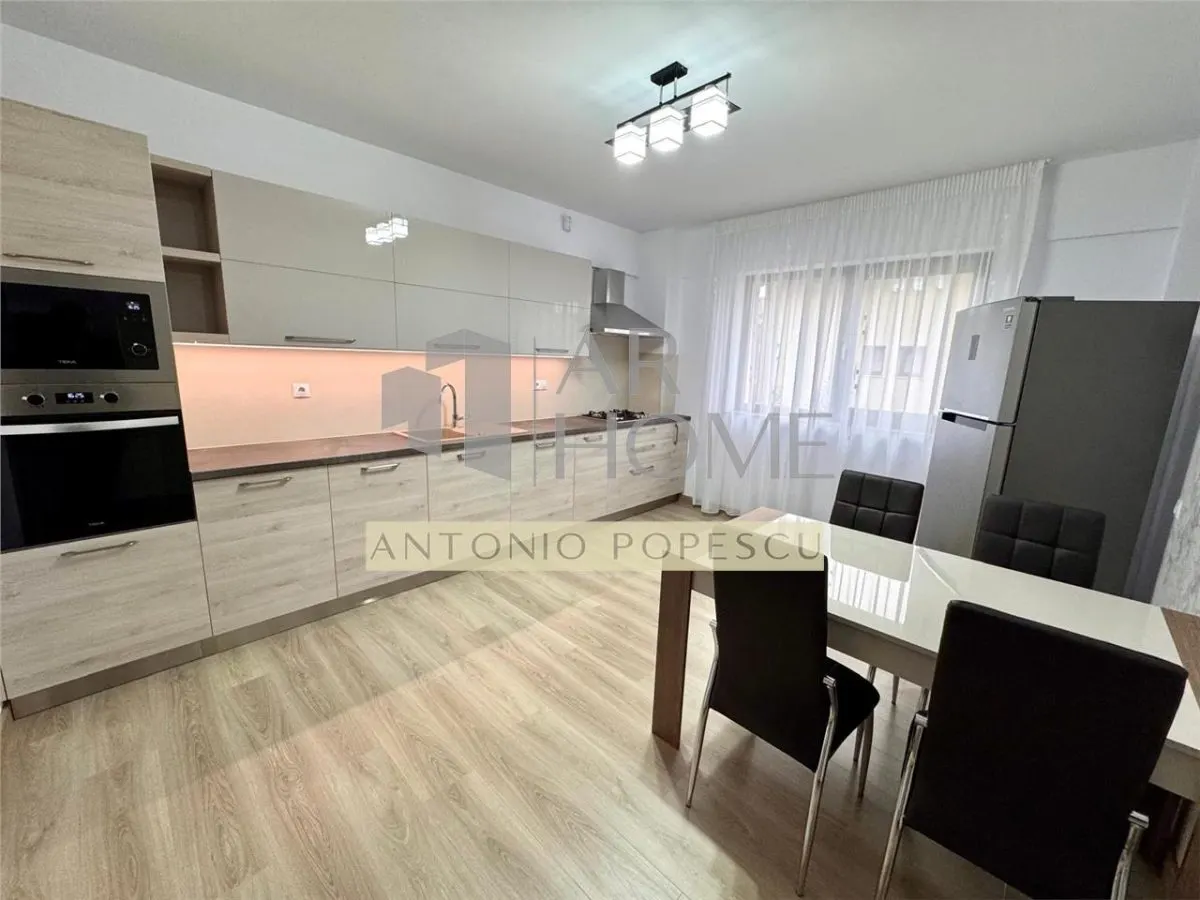 Apartament 3 camere 116 mp, 2 locuri de parcare, Ploiesti, cartier Albert. - foto 13