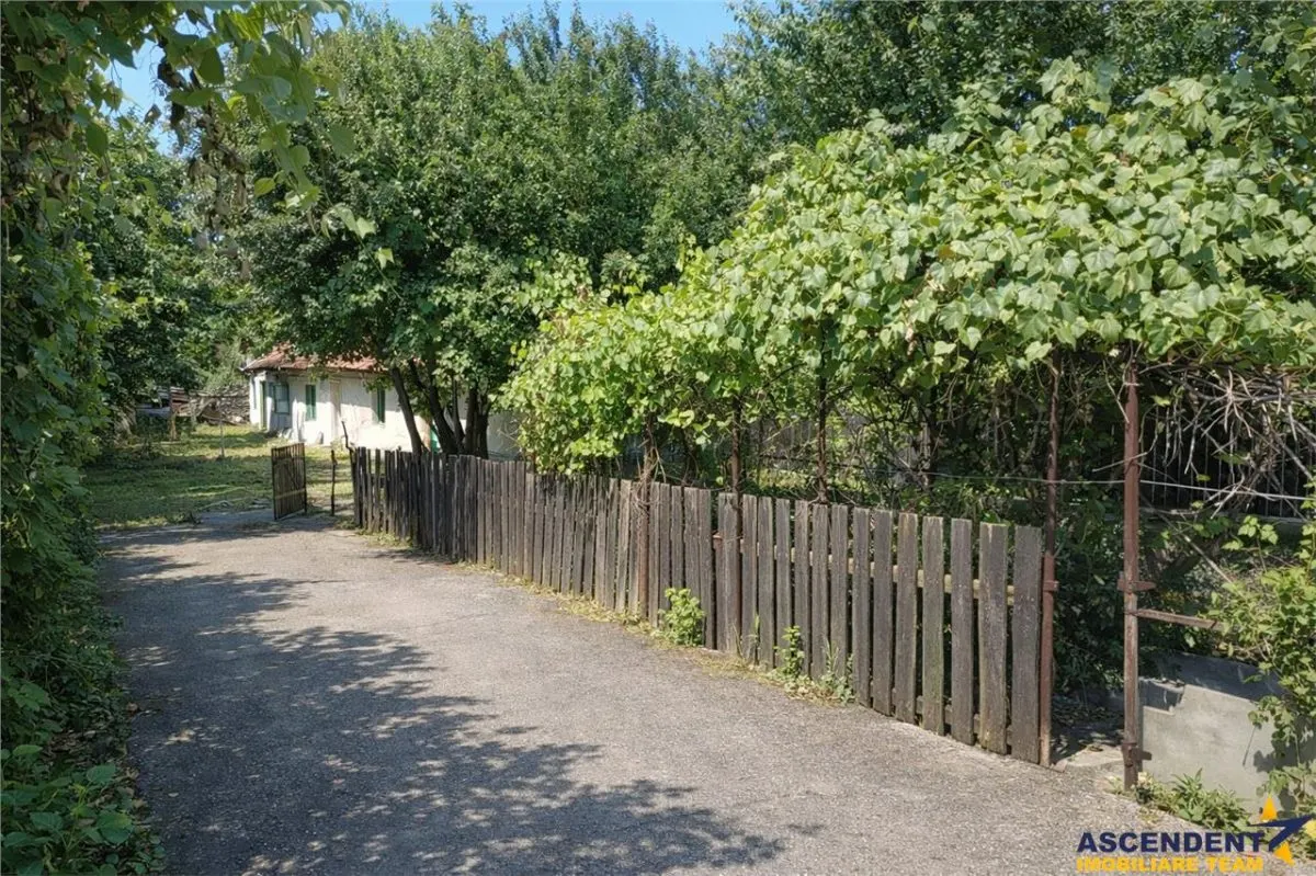 Teren pe 546 mp aria Bartolomeu + casa demolabila, rezidential/ investitional - foto 2