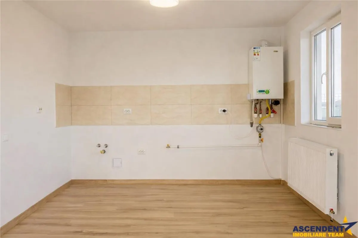 1.200mp teren intravilan cu casa constructie noua, Izvor, Tarlungeni, Brasov - foto 5