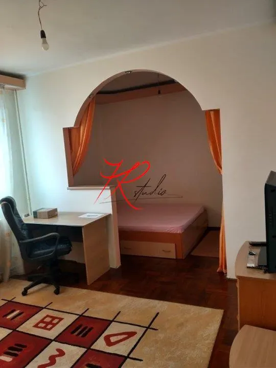 Vanzare garsoniera pe terasa blocului , Obregia - foto 1