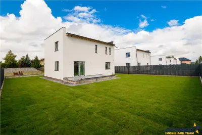 Design minimalist, rafinament maxim – Casa ta moderna in Sanpetru - foto 7