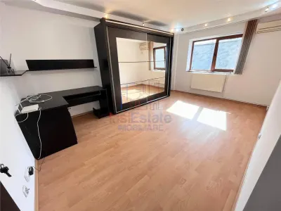 Impecabil Apartament 2 camere Nicolina cu pod - foto 3