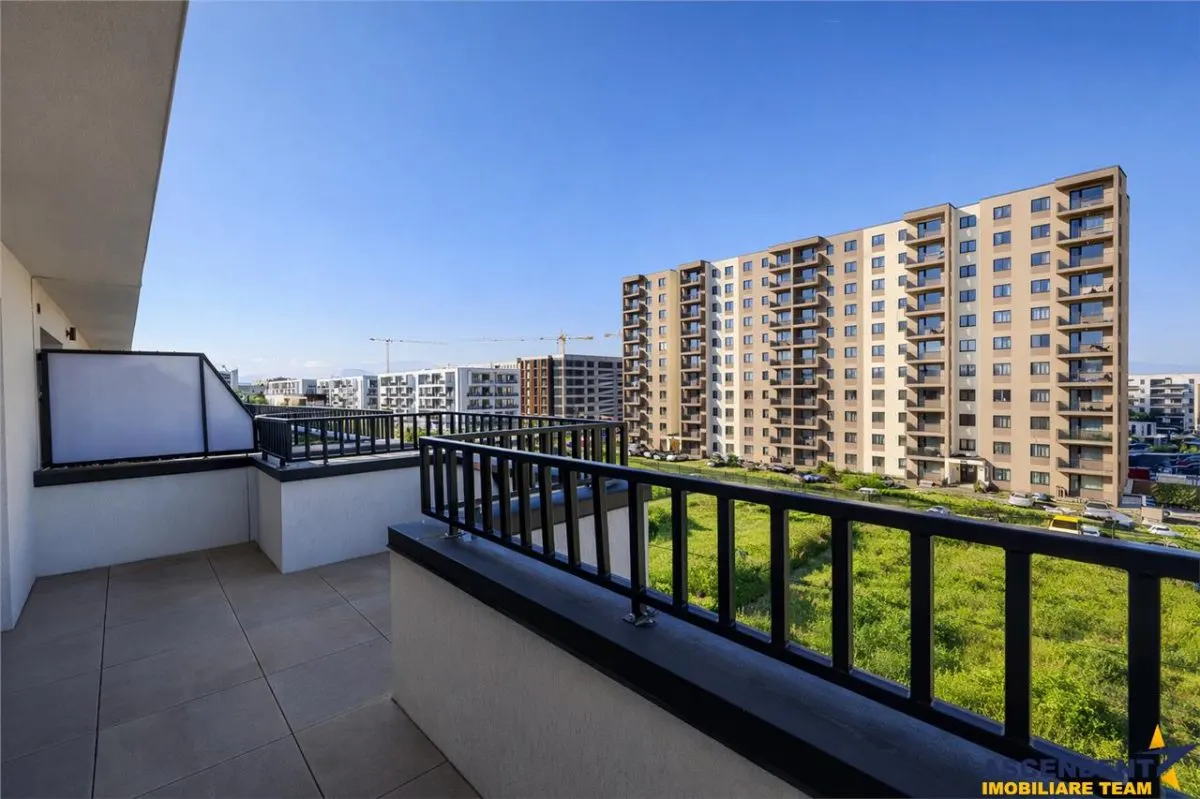 Apartament 2 camere,tip penthouse,mobilat, utilat,2 terase,100mp,Tractorul,Brasov. - foto 15