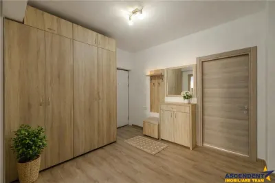 Apartament 2 camere,tip penthouse,mobilat, utilat,2 terase,100mp,Tractorul,Brasov. - foto 4