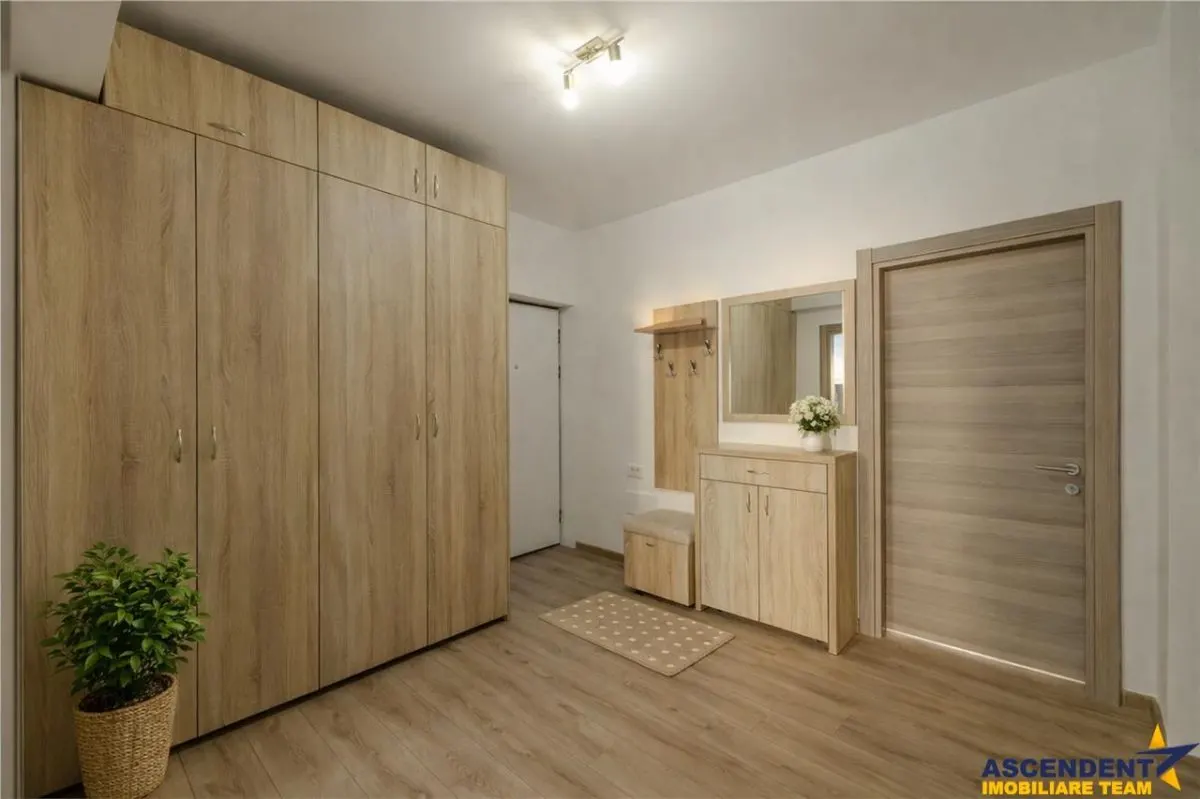Apartament 2 camere,tip penthouse,mobilat, utilat,2 terase,100mp,Tractorul,Brasov. - foto 4