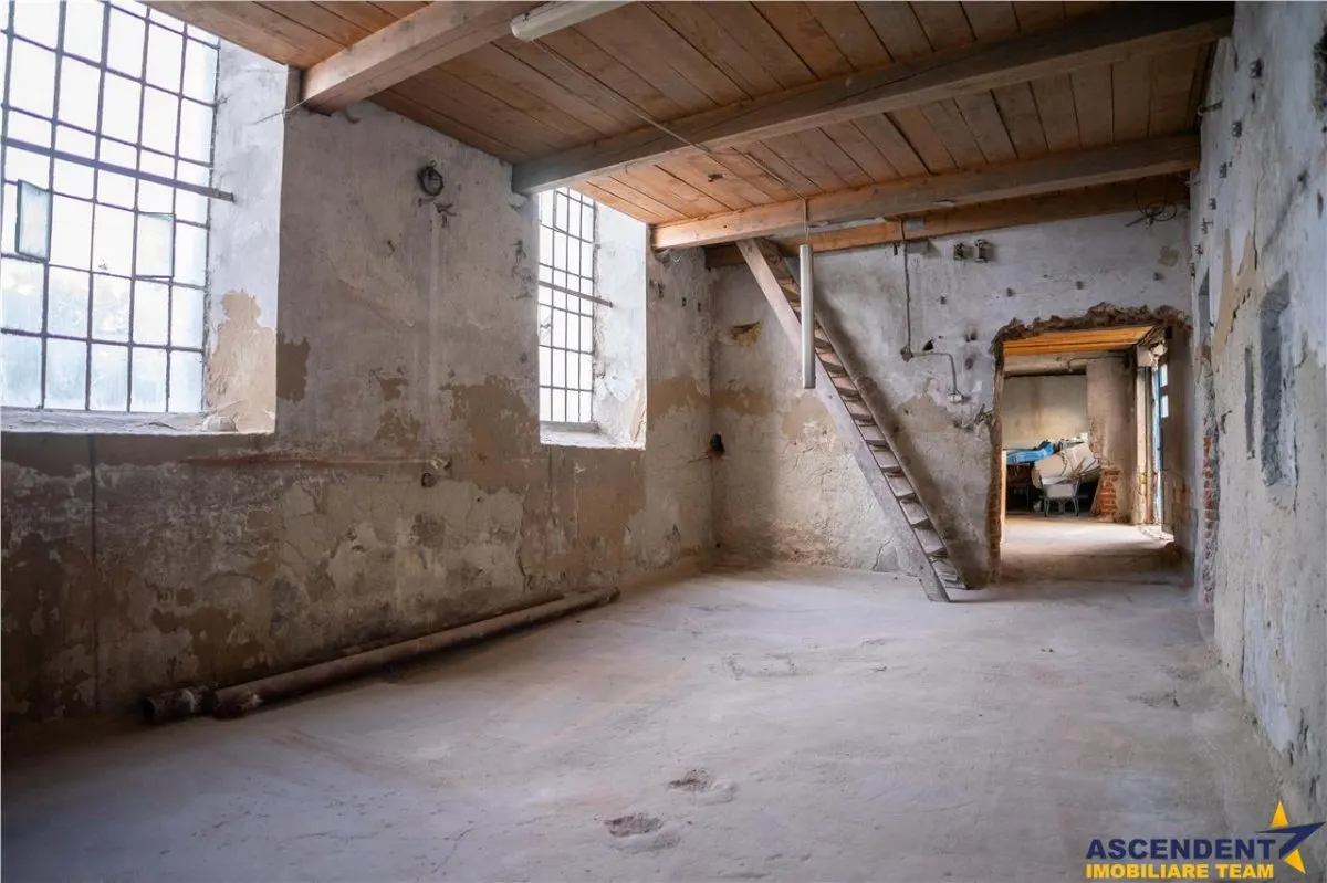 FILM! Spatiu comercial.-. industrial, Central, Targu-Secuiesc - foto 5