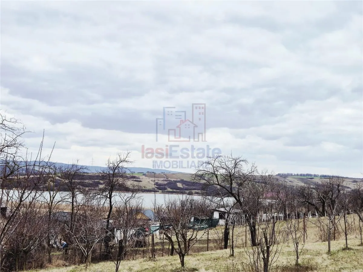 Teren cu vedere superba la lac de 1280 mp, Ciurbesti - foto 2