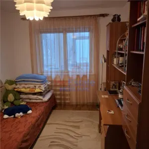 Apartament 3 camere zona Nicolina - foto 2