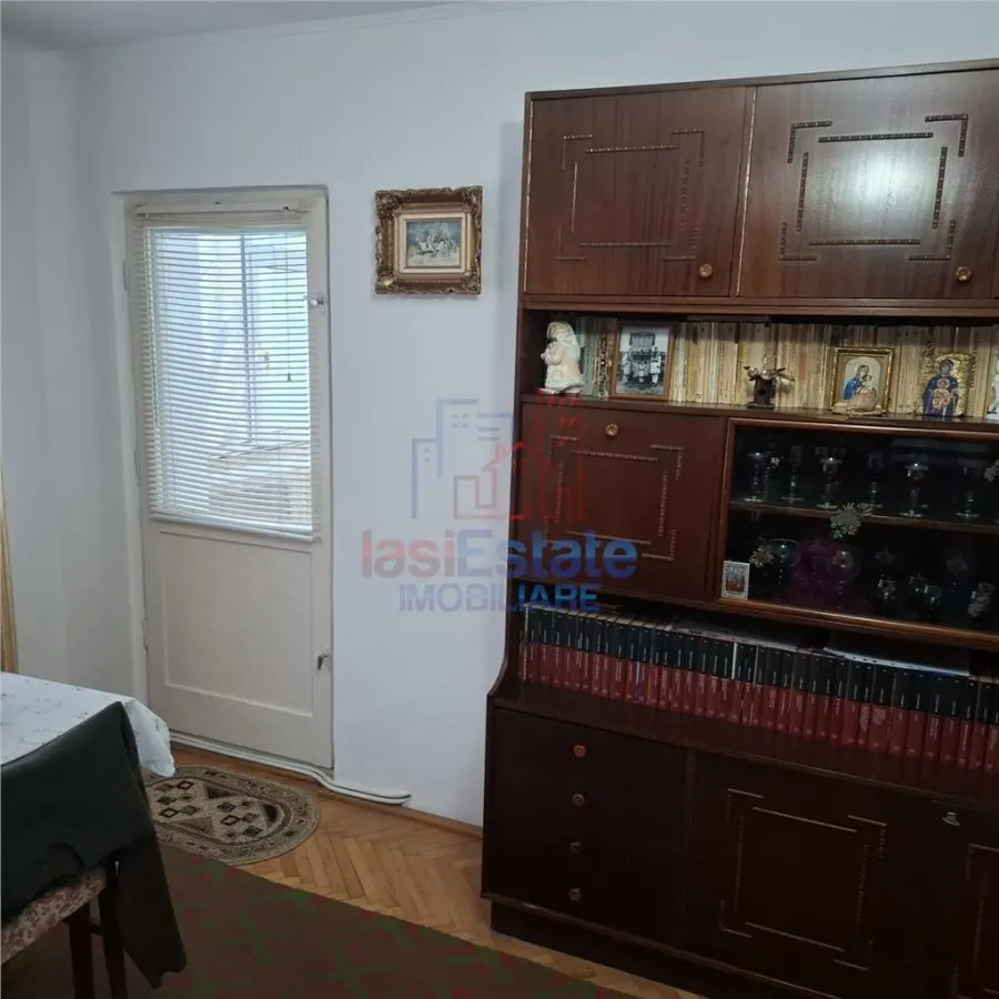 Apartament 3 camere zona Nicolina - foto 9