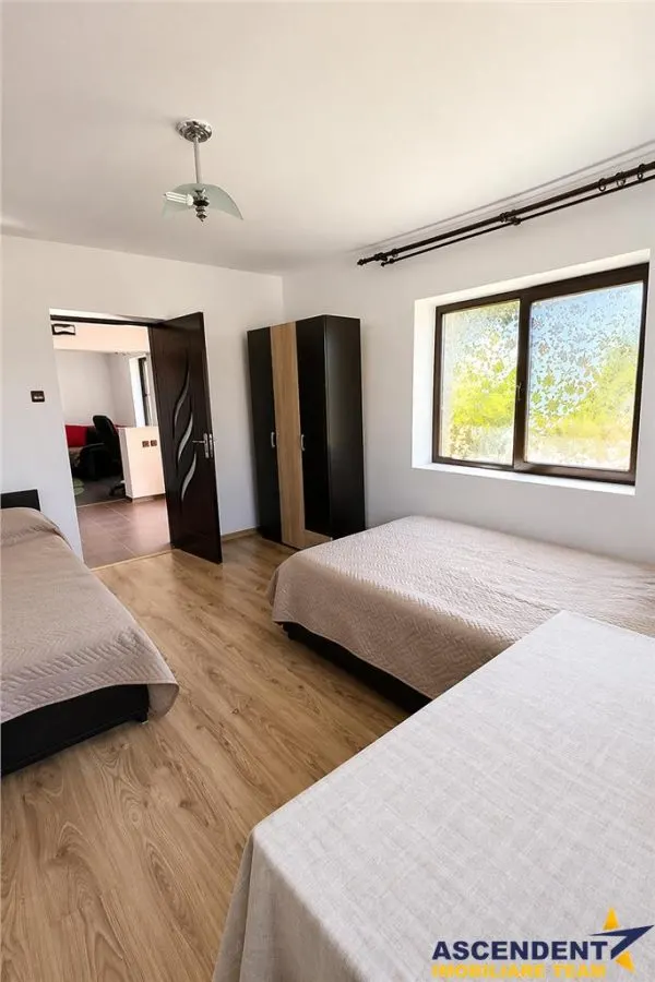 Traditionala casa, cu sursa proprie apa si domeniu de 1.500mp, Persani, Brasov - foto 6