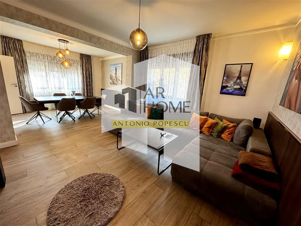 Vanzare casa 5 camere, in Ploiesti, zona ultracentrala - foto 1