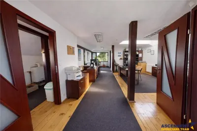 Nivel in casa, recomandat si activitati birou,  Central, Brasov - Brasov