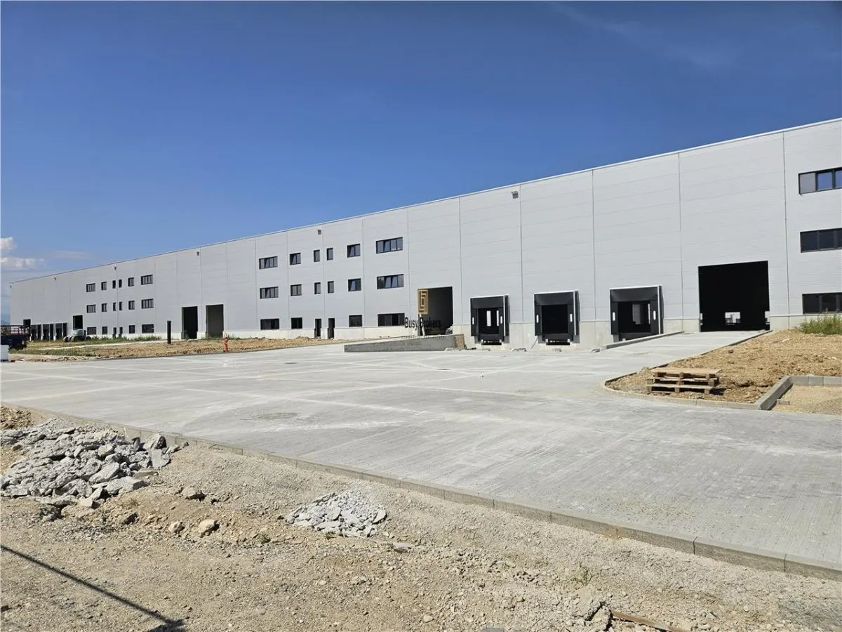 Spatiu Industrial - 5300 mp - Productie - Depozitare - Logistica - Distributie - foto 8