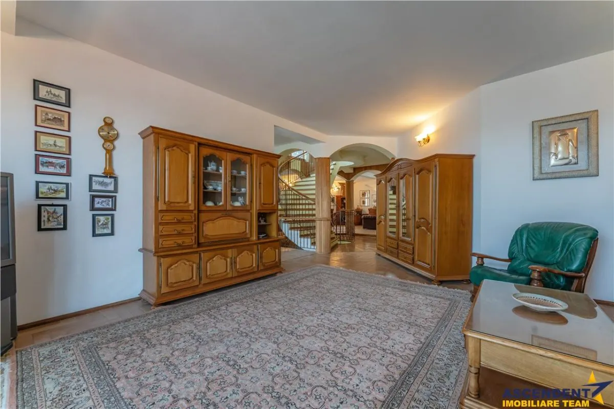 Castelariu:spectacol panoramic,locatie prestigioasa,Central, Brasov - foto 22
