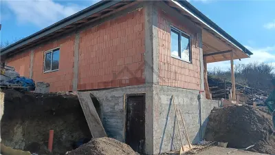 Visan Barnova str asfaltata CASA parter 100mp TEREN 400mp toate utilitatile - foto 2