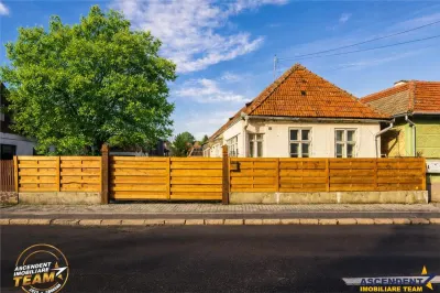 Casa din lemn, teren 384 mp: oportunitate  renovare, Simeria,  Sfantu Gheorghe, Covasna - Sfantu Gheorghe