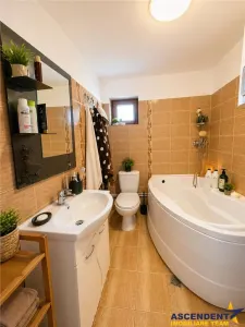 Casa individuala, P+1, renovata, mobilata, Sanpetru, Brasov - foto 5