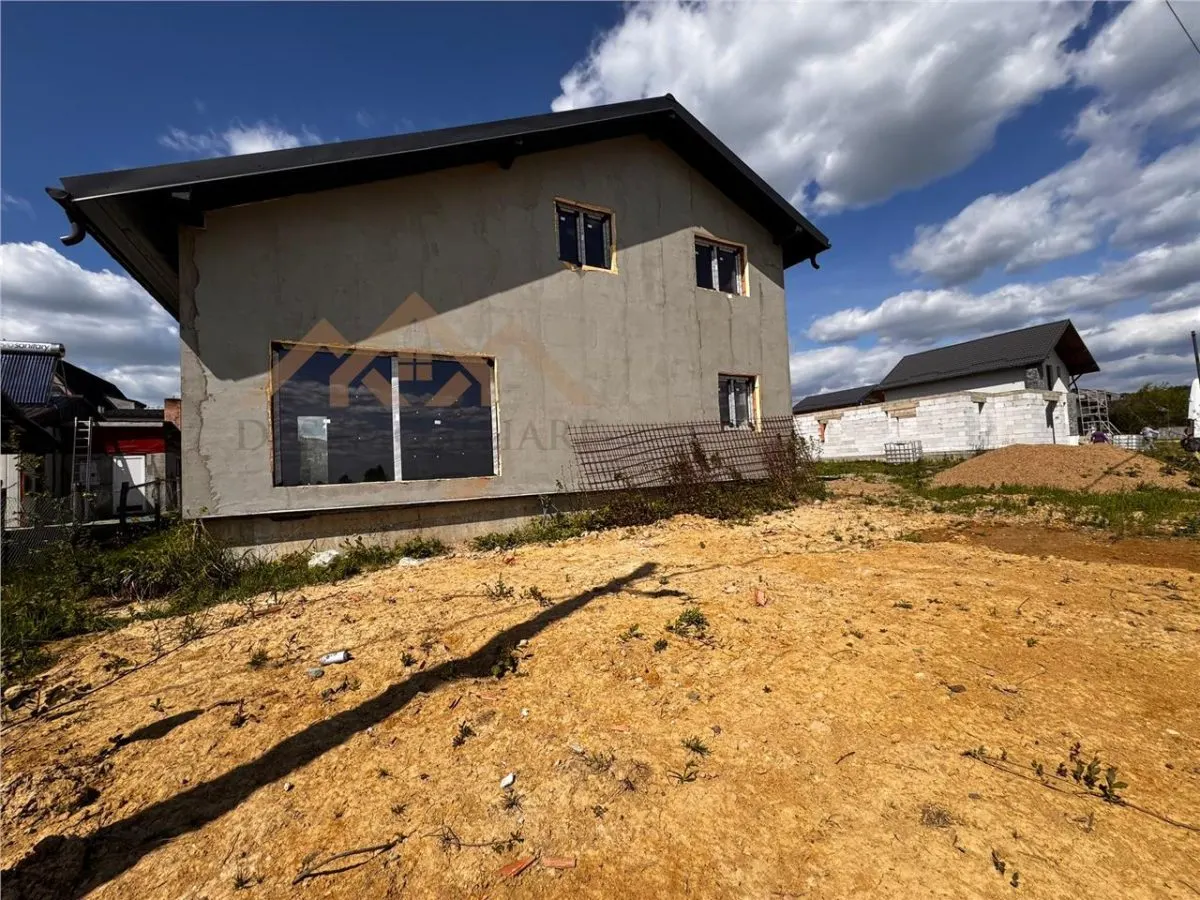 Casa noua cu etaj, in cartier nou Tautii Magheraus - foto 2