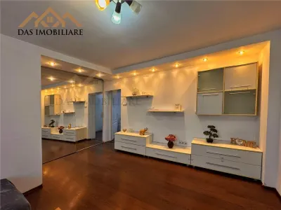 Ultracentral, apartament 2 camere semidecomandat, etaj intermediar - Baia Mare