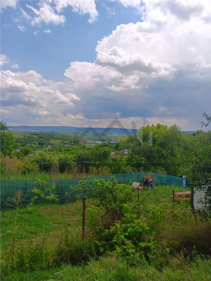 OCAZIE! Ciurbesti TEREN 700mp cu AUT. de CONSTRUCTIE casa parter si utilitati - foto 1