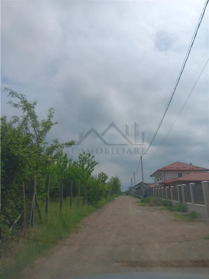 Valea Ursului aproape de padure 2 LOTURI de 600mp cu utilitati - foto 4
