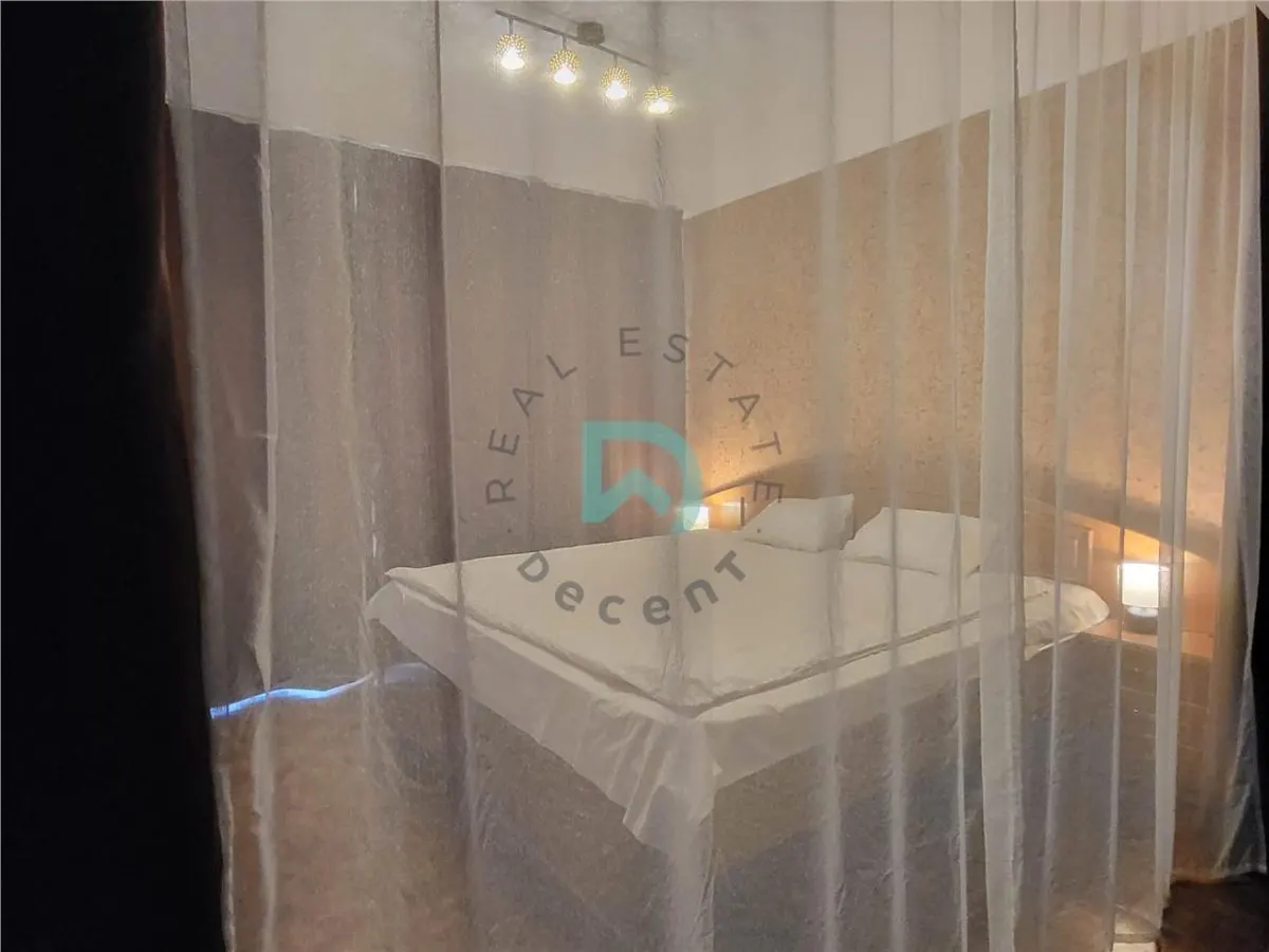 Ultracentral, ideal Airbnb-Booking, Priveliste superba , locatie unica - foto 4