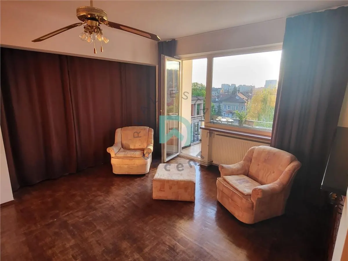 Ultracentral, ideal Airbnb-Booking, Priveliste superba , locatie unica - foto 6