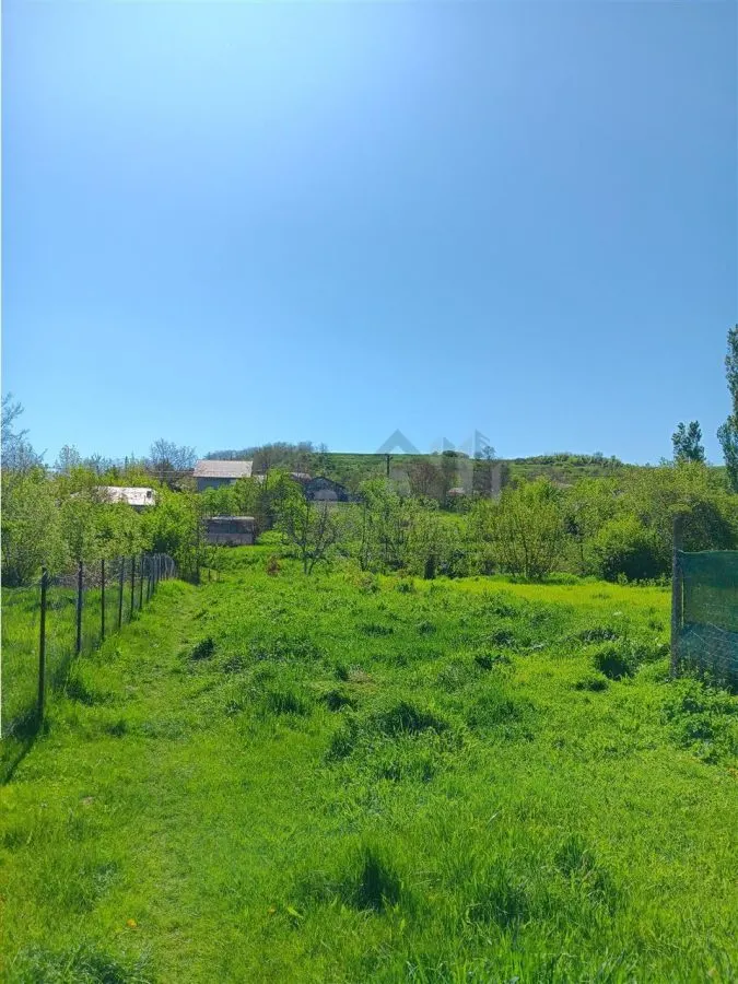 Ocazie! Vorovesti TEREN 1787mp intravilan toate utilitatile cu deschidere doua strazi asfaltate - foto 4