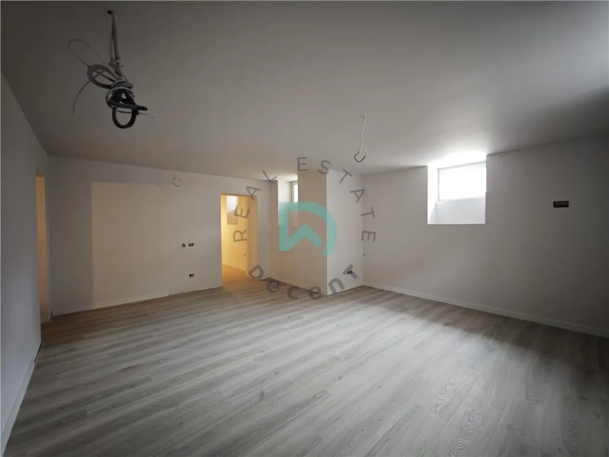 Spatiu birouri, 15 Noiembrie, 80 mp, parcare, Brasov - foto 1