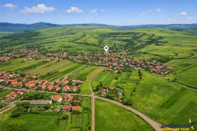 Film! Teren apreciabil, 2.819 mp + casa, Mereni, Covasna - Targu Secuiesc
