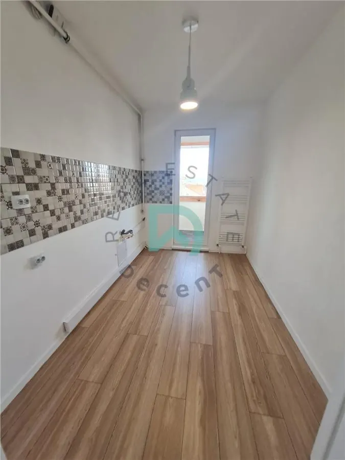Apartament 2 camere Florilor, renovat,  Brasov - foto 1