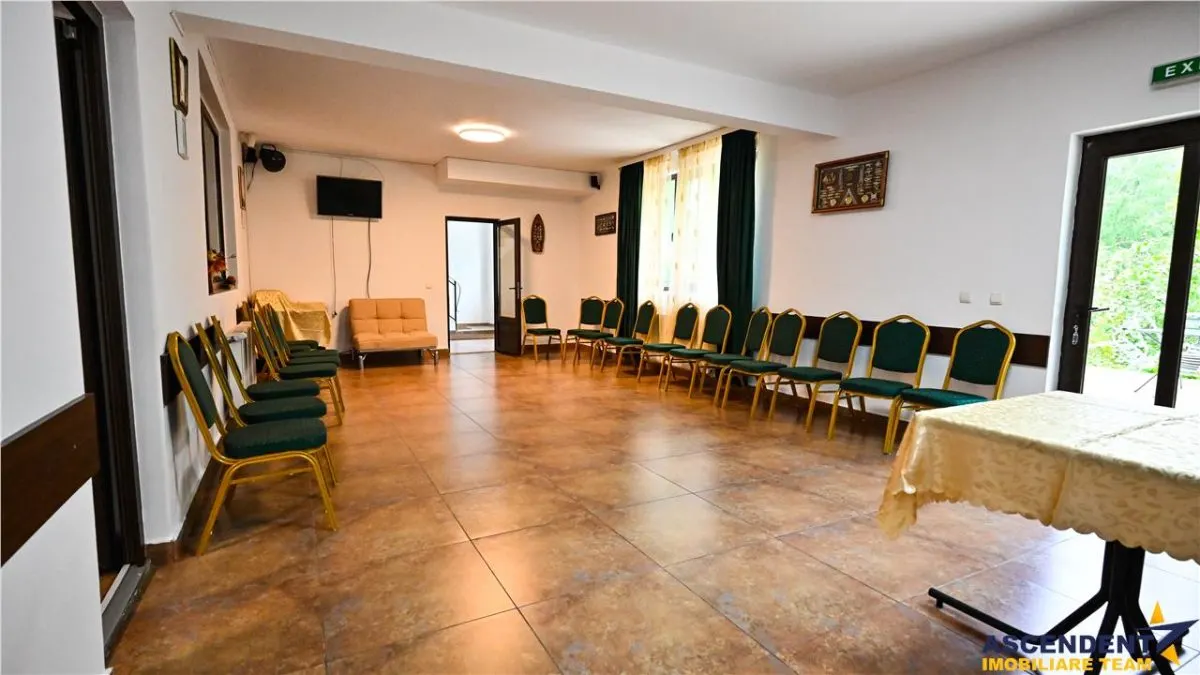 Complex turistic,afacere la cheie,3 vile, teren 7.700 mp,panouri fotovoltaice,Plaiu Foii Piatra Craiului - foto 13