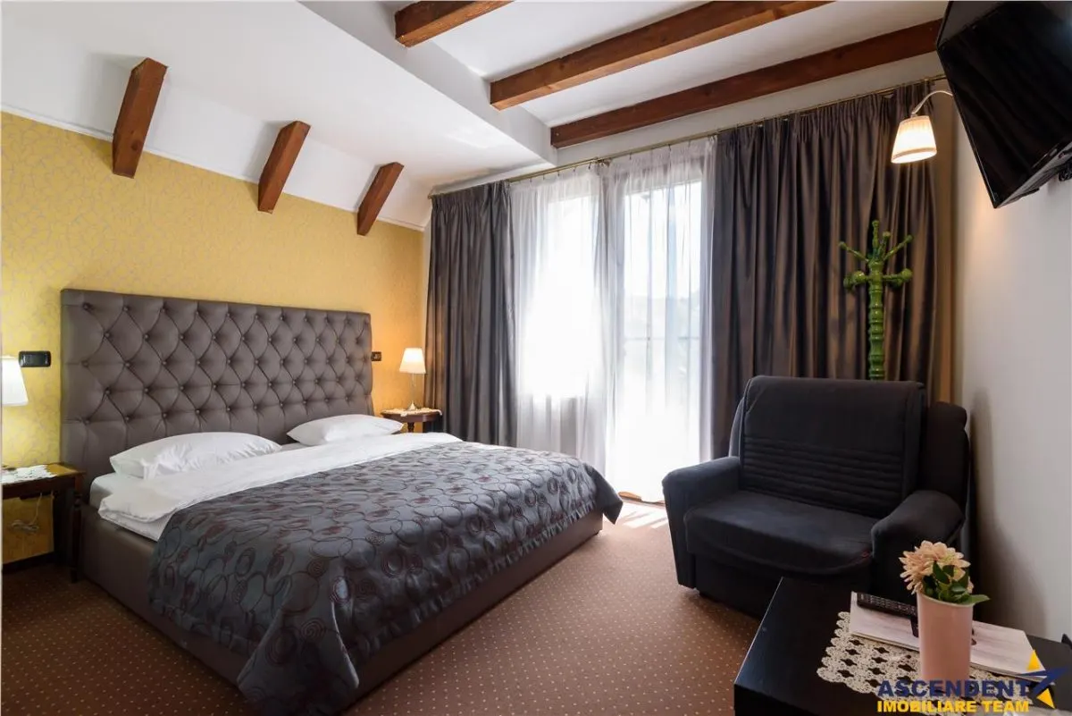 Langa Castelul Bran: Pensiune + restaurant + transfer afacere activa - foto 7