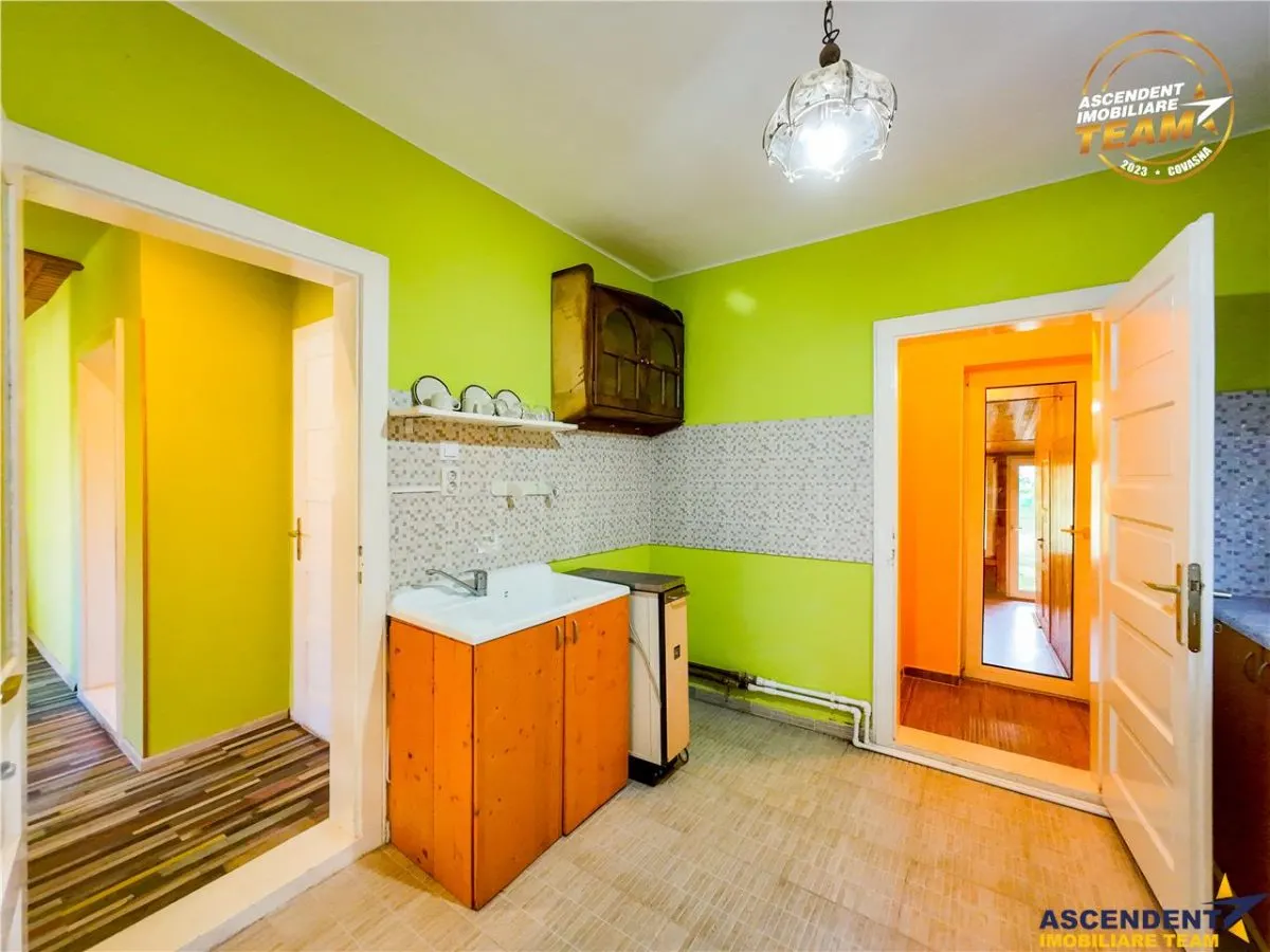 FILM!Areal apreciabil,casa+domeniu de 3.500mp,Sancraiu,vecin Sfantu Gheorghe si de Brasov - foto 4