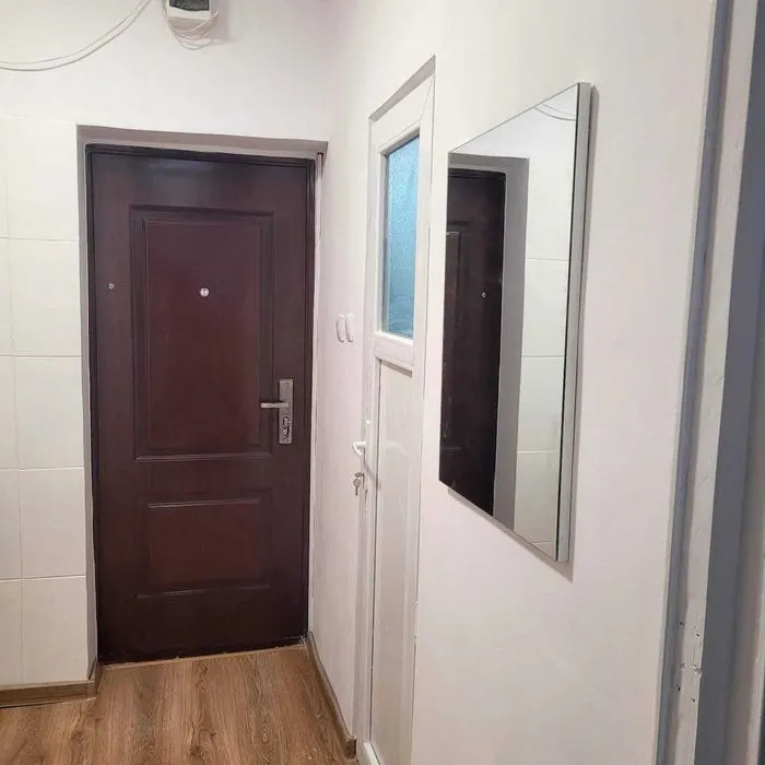 Garsoniera  renovata, mobilata, etaj 2, Tractorul, Brasov - foto 5