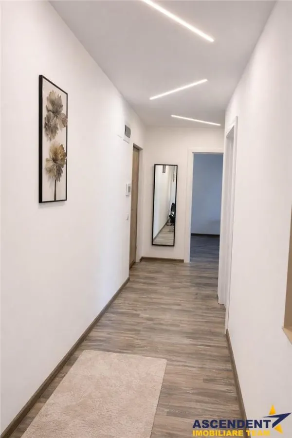 Nou rezidential, cu terasa, gradina proprie, loc parcare, mobilat si utilat, Central, Brasov - foto 3