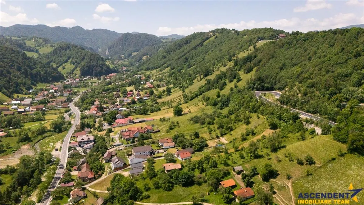 Deschidere spre crestele alpine+ documentatie turistica,4.400 mp de inspiratie naturala - foto 14