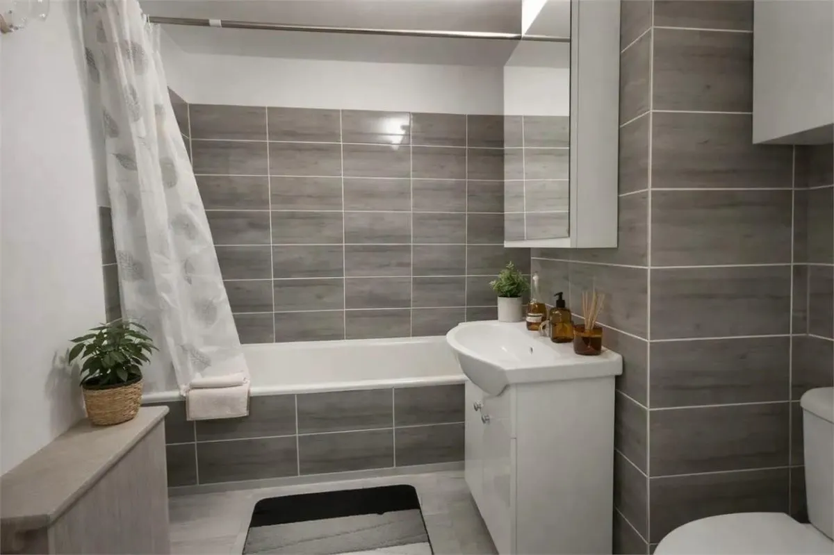 Apartament 2 Camere Tudor Renovat Mobilat Zona cu Spatiu Verde - foto 5