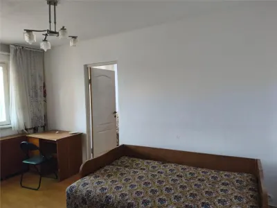 Apartament 3 Camere la Preț De Garsonieră  Zonă Liniștită - Targu Mures