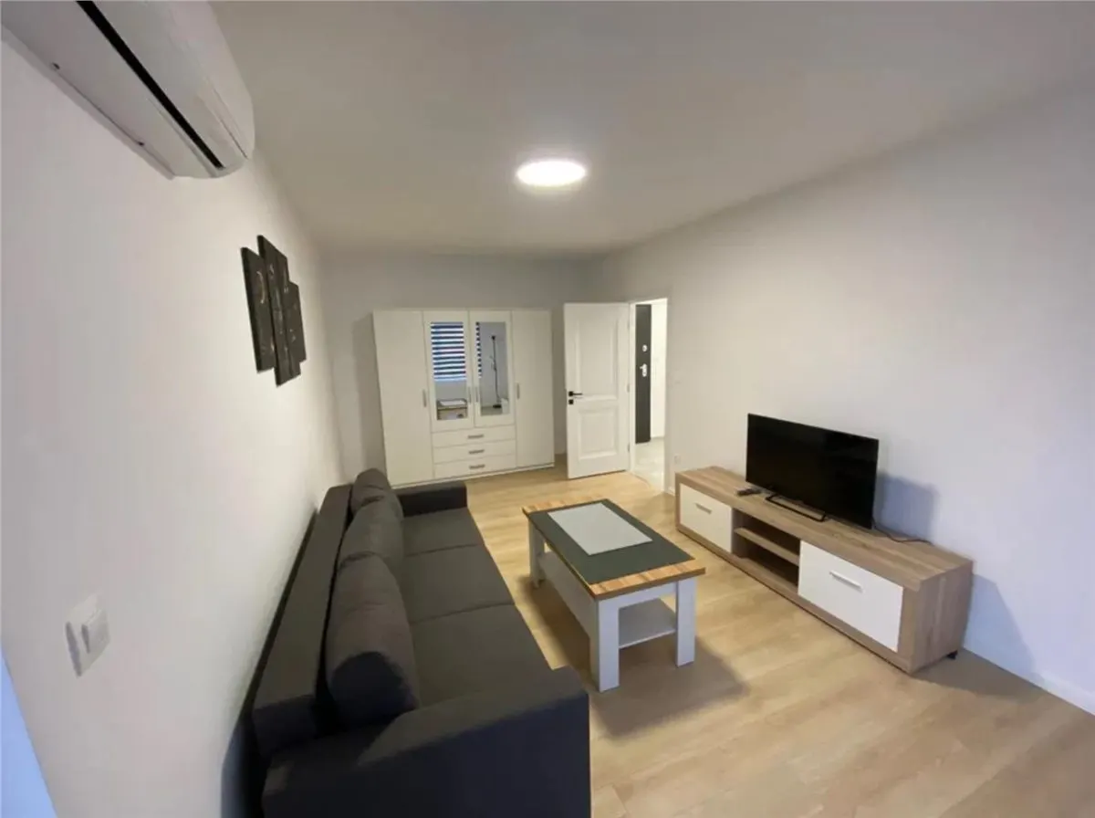 Apartament 2 camere , Bloc Nou  , Piata Garii - foto 2