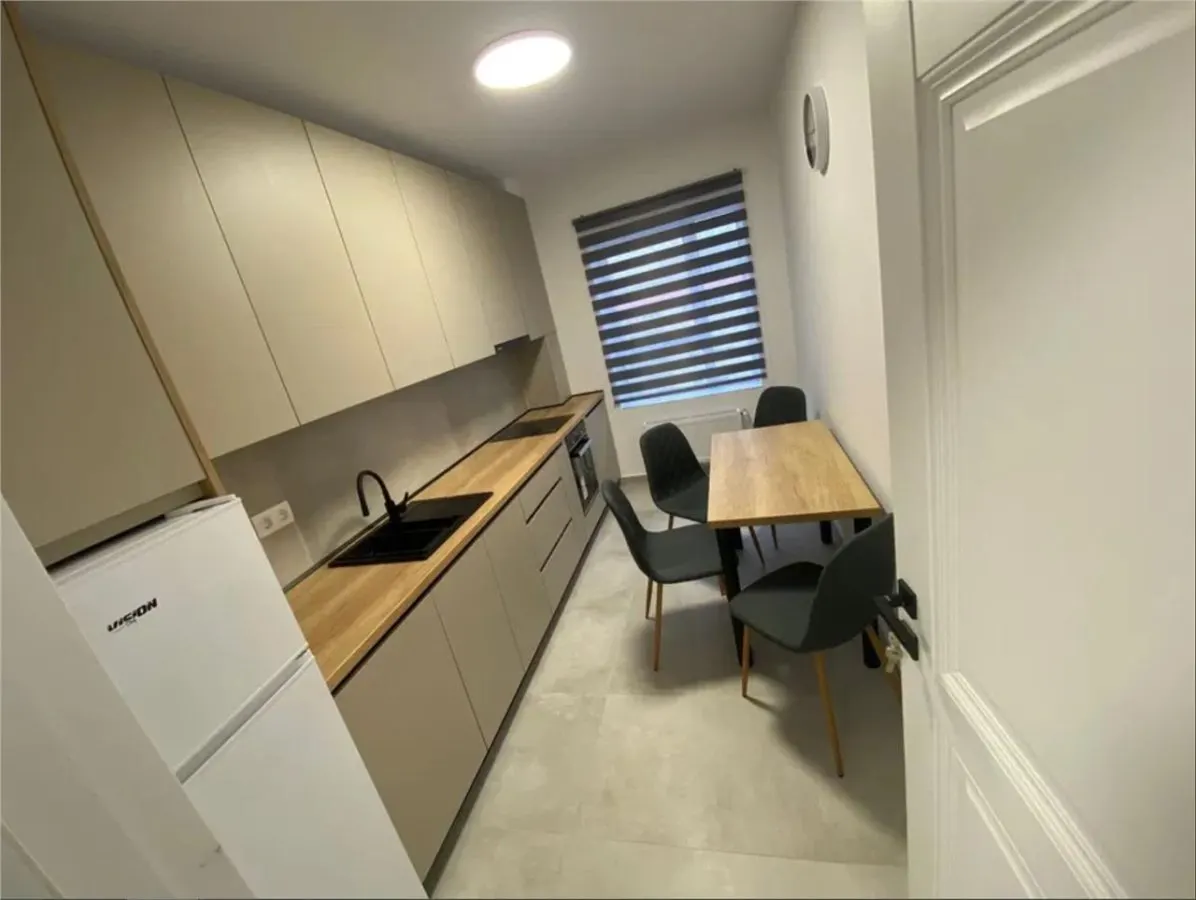 Apartament 2 camere , Bloc Nou  , Piata Garii - foto 3