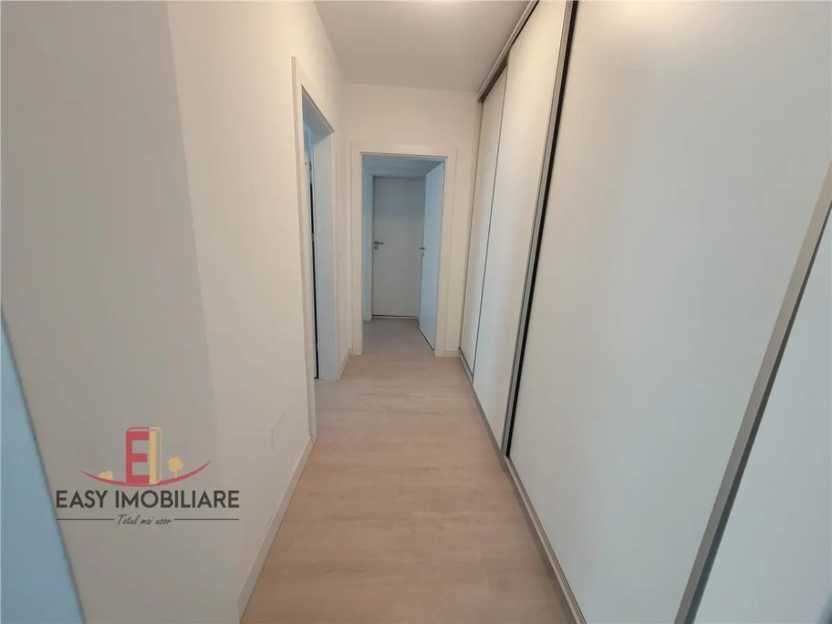 Apartament 3 camere , 2 bai , loc de parcare , 80mp , Maurer - foto 4