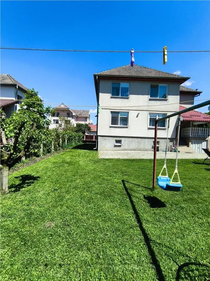Casa de vanzare in Ungheni zona Centrala,Complet mobilata si utilata - foto 4