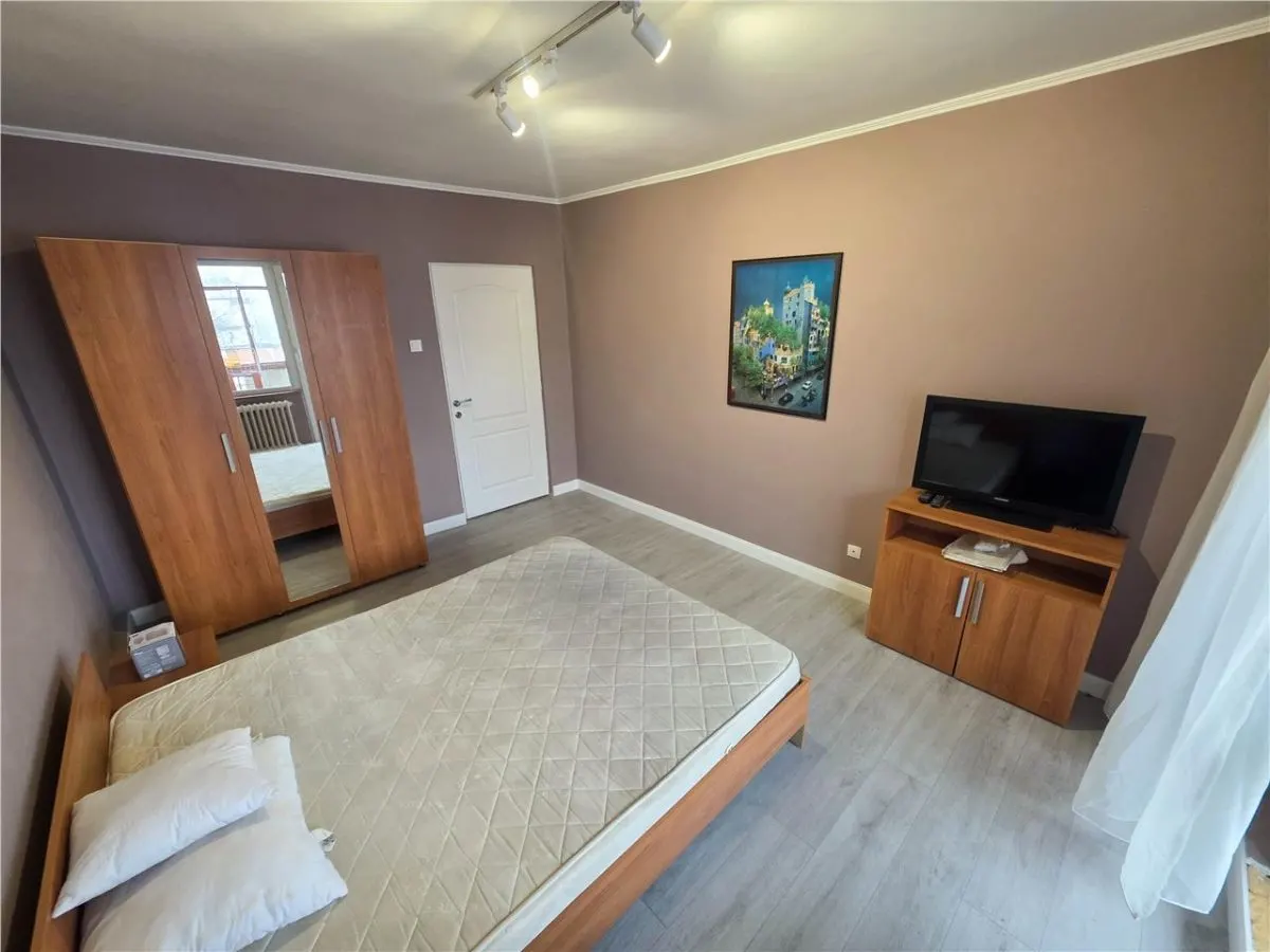 Apartament 3 dormitoare, UMF, 2 bai, Ultracentral, Targu Mures - foto 4