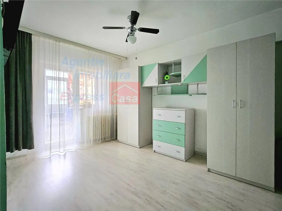 Apartament 3 camere, etaj 1,  Pacurari Petru Poni - foto 6